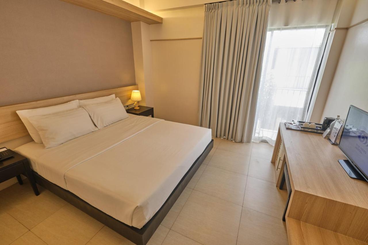 The Tides Boracay 4*