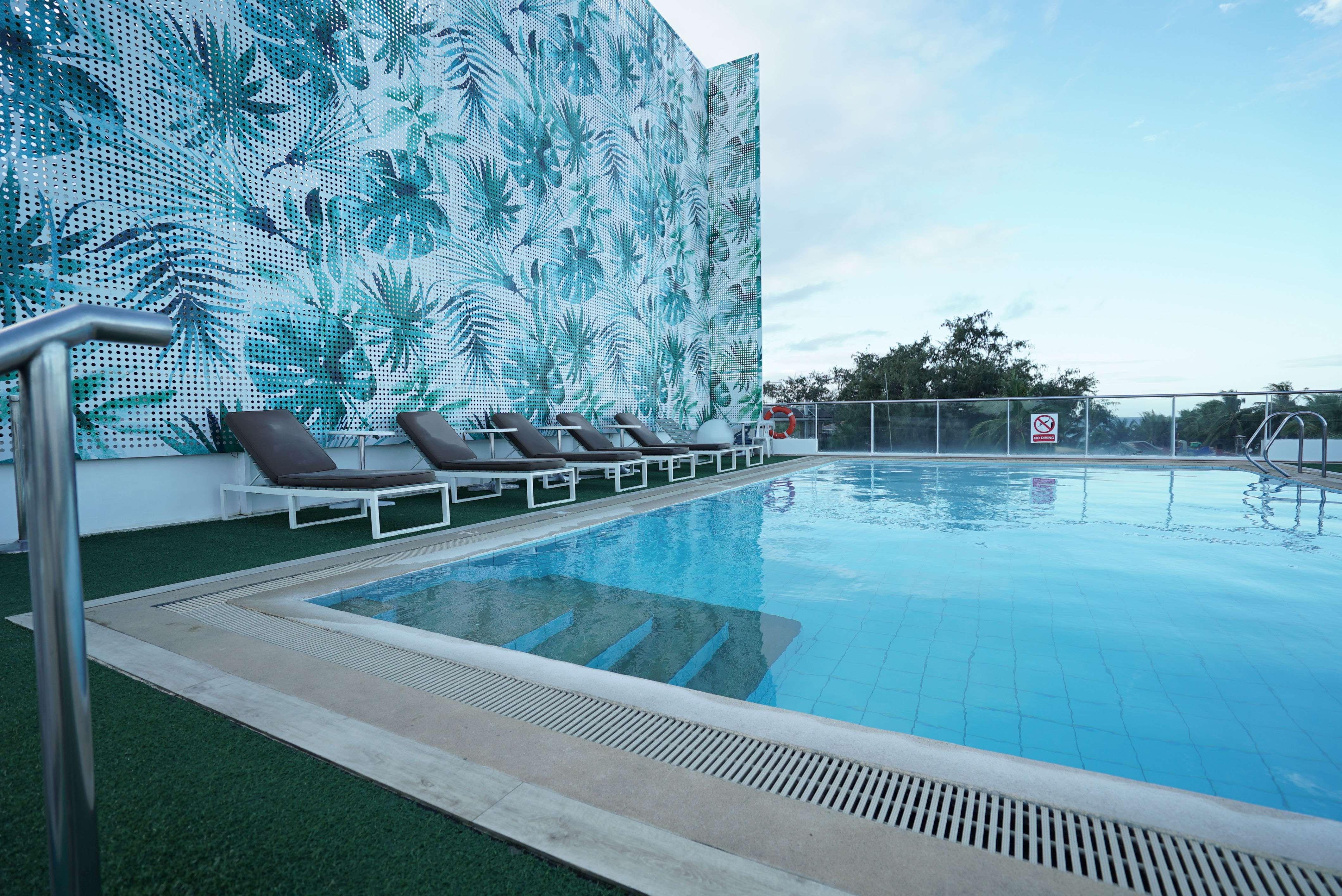 Resort The Tides Boracay Balabag (Boracay)