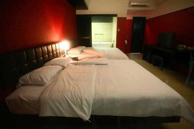 Resort The Tides Boracay 4*